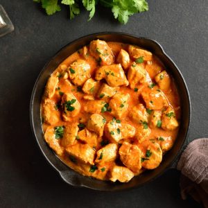 Delicious,Chicken,Tikka,Masala,Curry,In,Cast,Iron,Pan,On